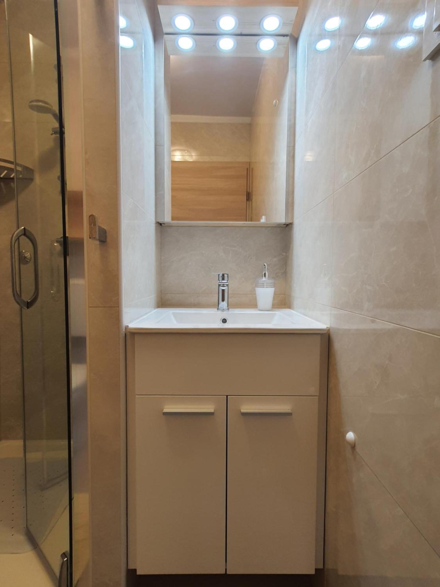 Apartments Vesna Avsec - クルク 部屋 写真