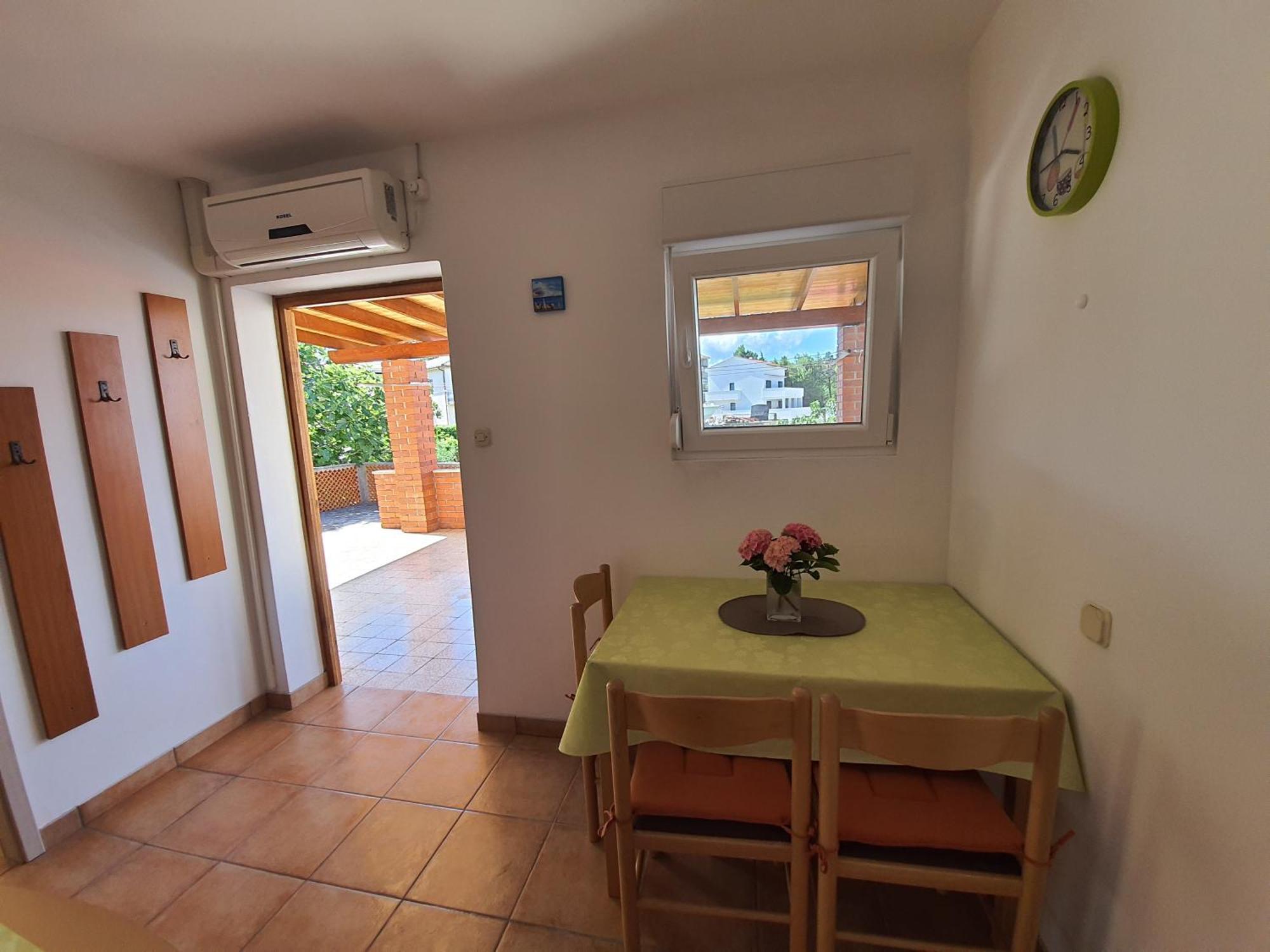 Apartments Vesna Avsec - クルク 部屋 写真